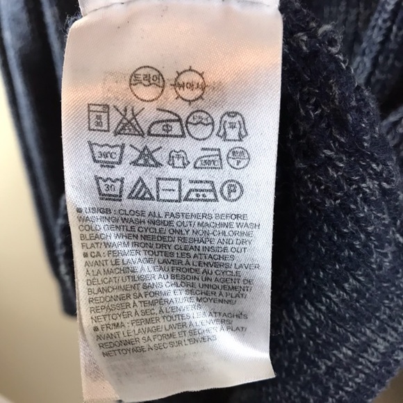 Banana Republic knit sweater - Picture 7 of 7